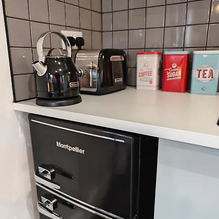 Modern And Peaceful, Country Retreat Appartamento *