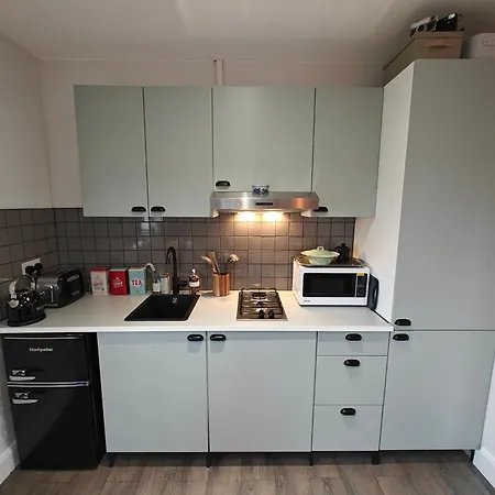 Modern And Peaceful, Country Retreat דירה